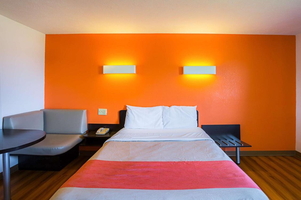 Motel 6 Omaha - Iat West Eksteriør billede